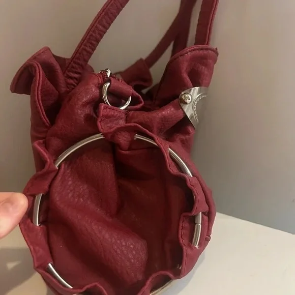 Chic Burgundy Shoulder Bag - Picture 1 of 5